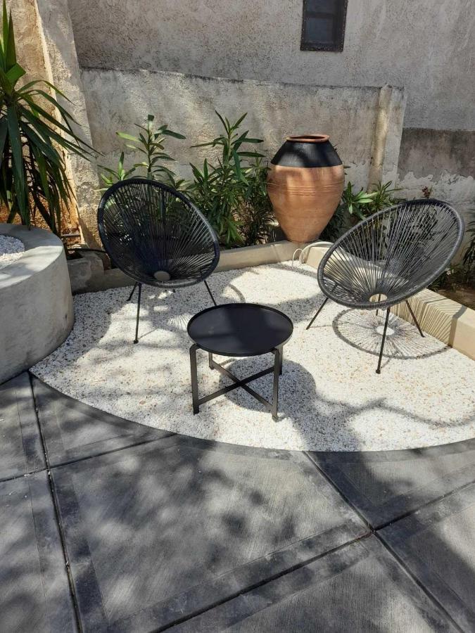Suite With Garden Agia Marina  Buitenkant foto
